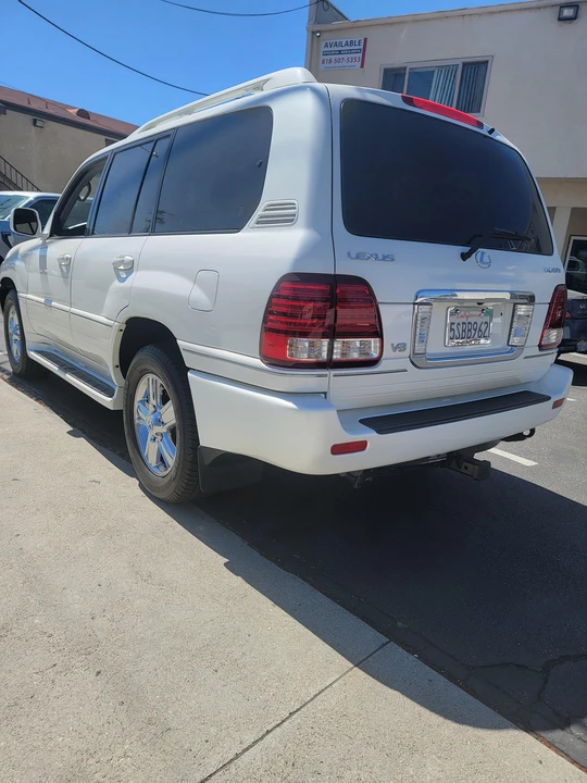 2006 Lexus LX 2nd Gen - Image 13 of 31