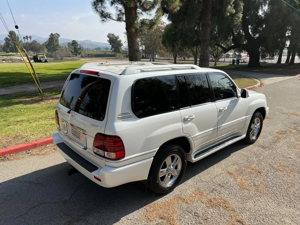 2006 Lexus LX 2nd Gen - Image 16 of 31