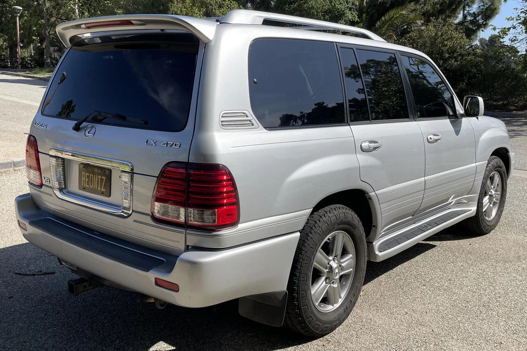 2006 Lexus LX 2nd Gen - Image 4 of 5