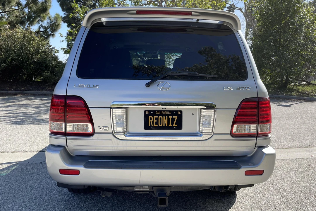 2006 Lexus LX 2nd Gen - Image 5 of 5