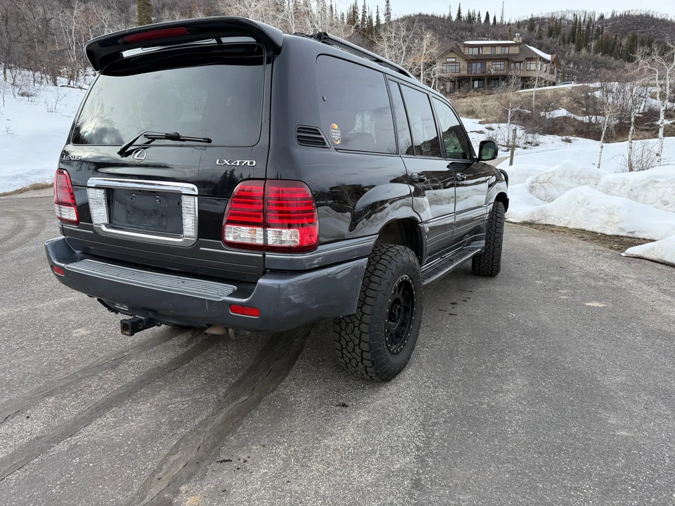 2006 Lexus LX 2nd Gen - Image 19 of 31