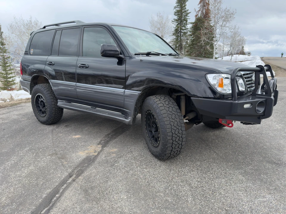 2006 Lexus LX 2nd Gen - Image 23 of 31