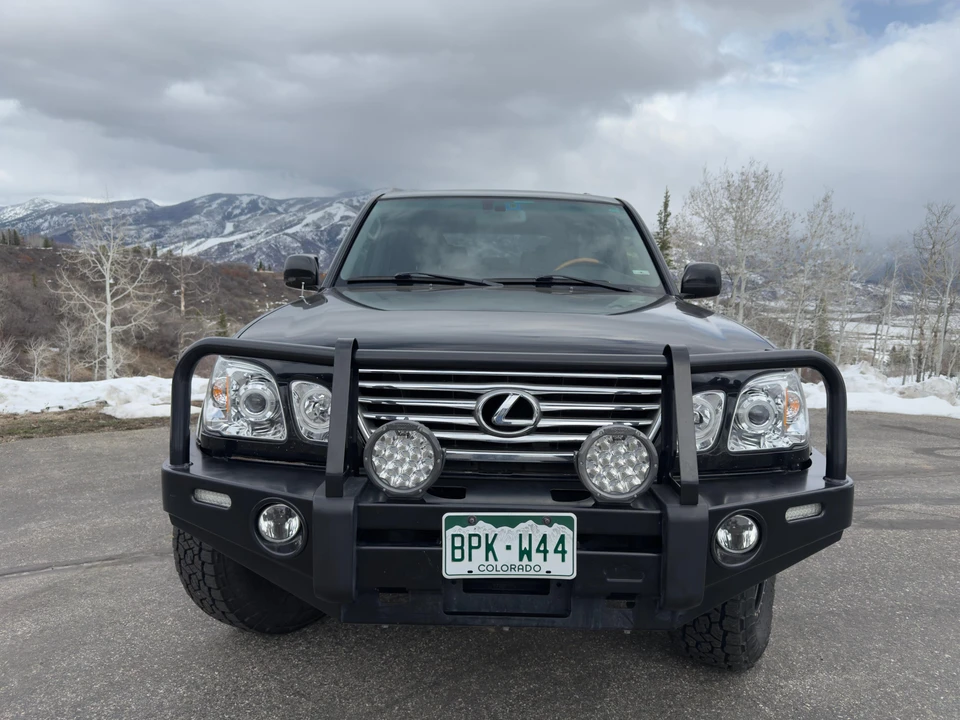 2006 Lexus LX 2nd Gen - Image 11 of 31