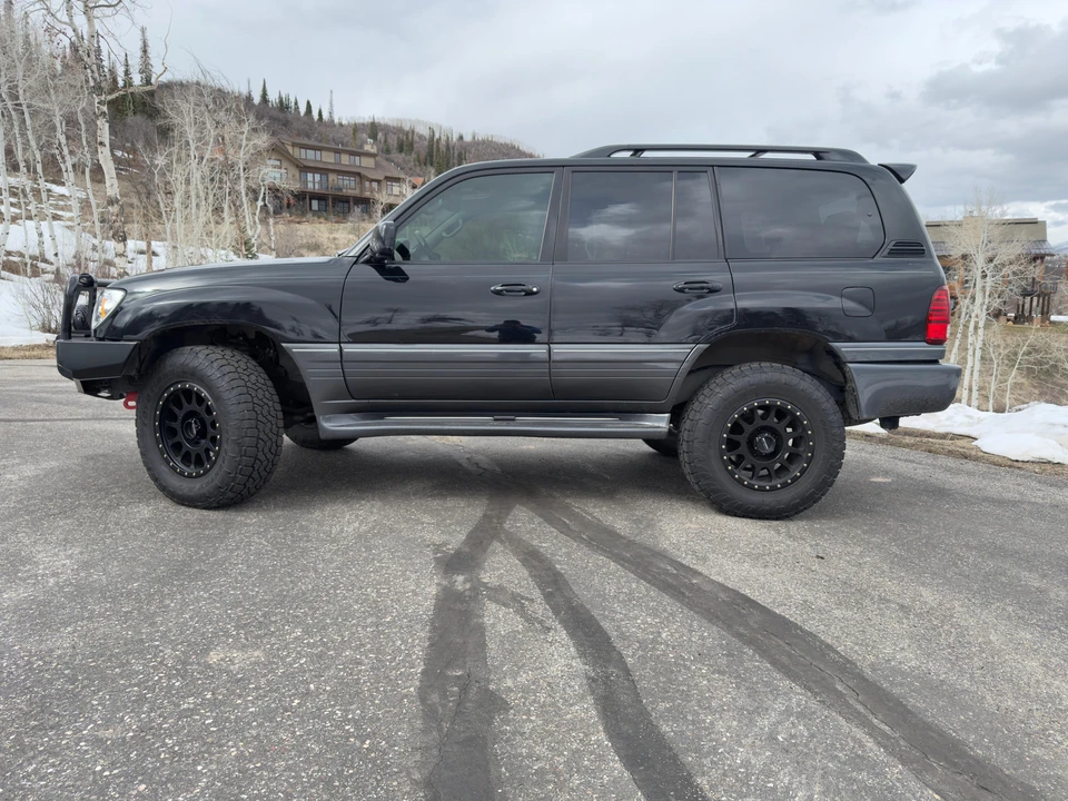 2006 Lexus LX 2nd Gen - Image 14 of 31