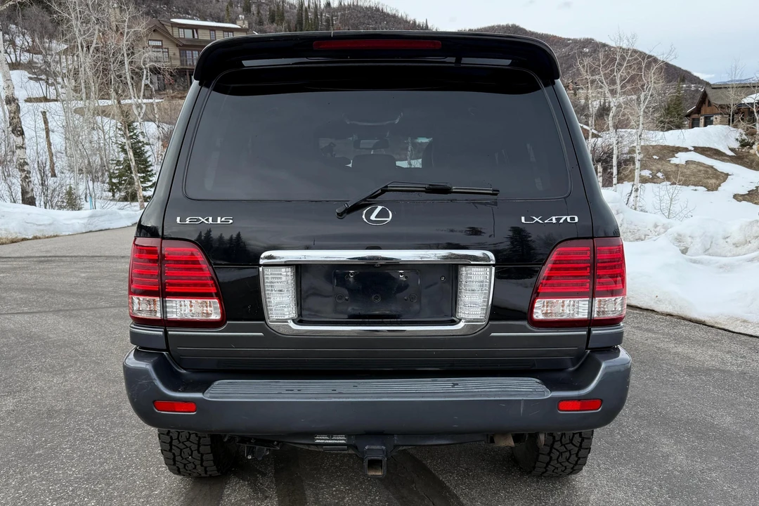 2006 Lexus LX 2nd Gen - Image 5 of 31