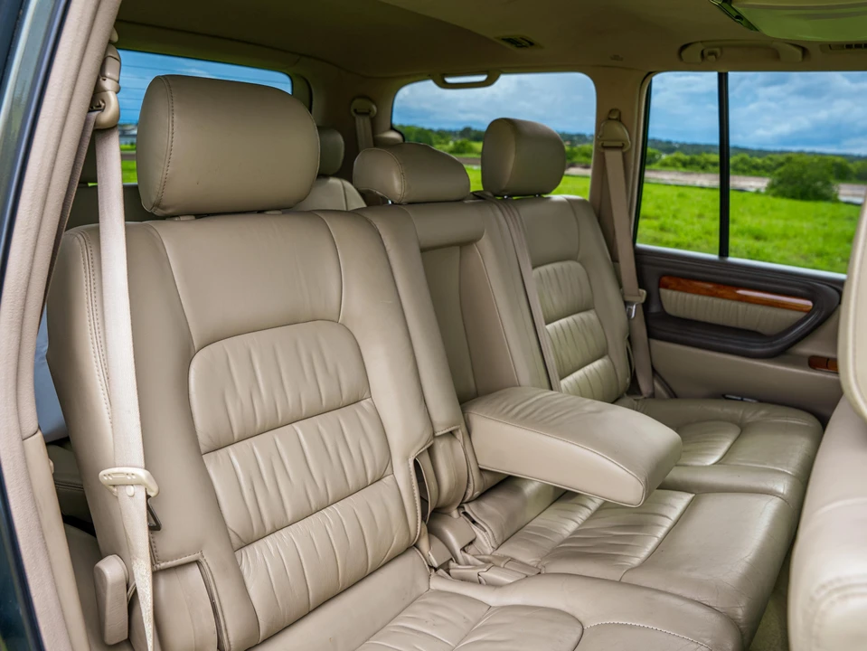 2006 Lexus LX 2nd Gen - Image 31 of 31