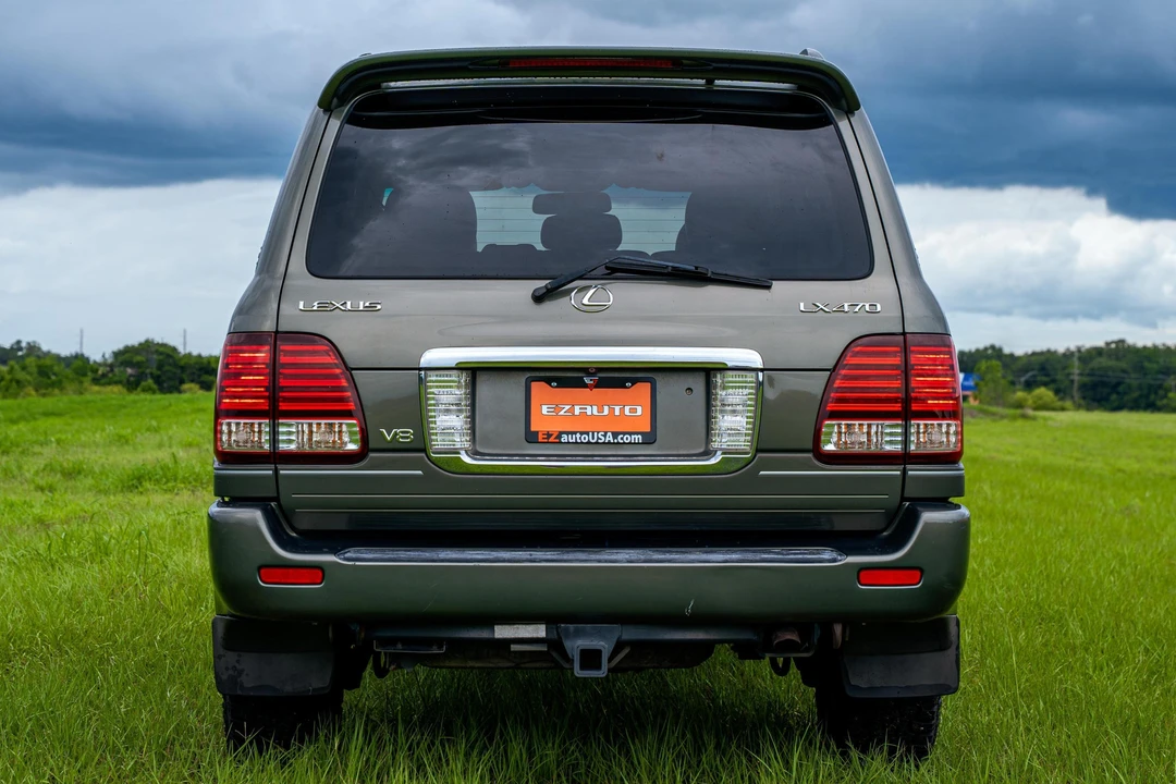 2006 Lexus LX 2nd Gen - Image 5 of 31