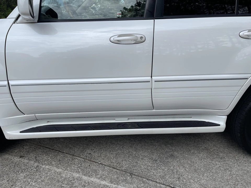 2006 Lexus LX 2nd Gen - Image 30 of 31