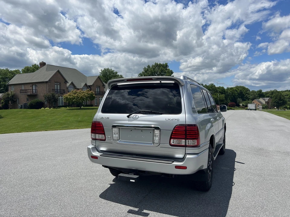 2006 Lexus LX 2nd Gen - Image 31 of 31