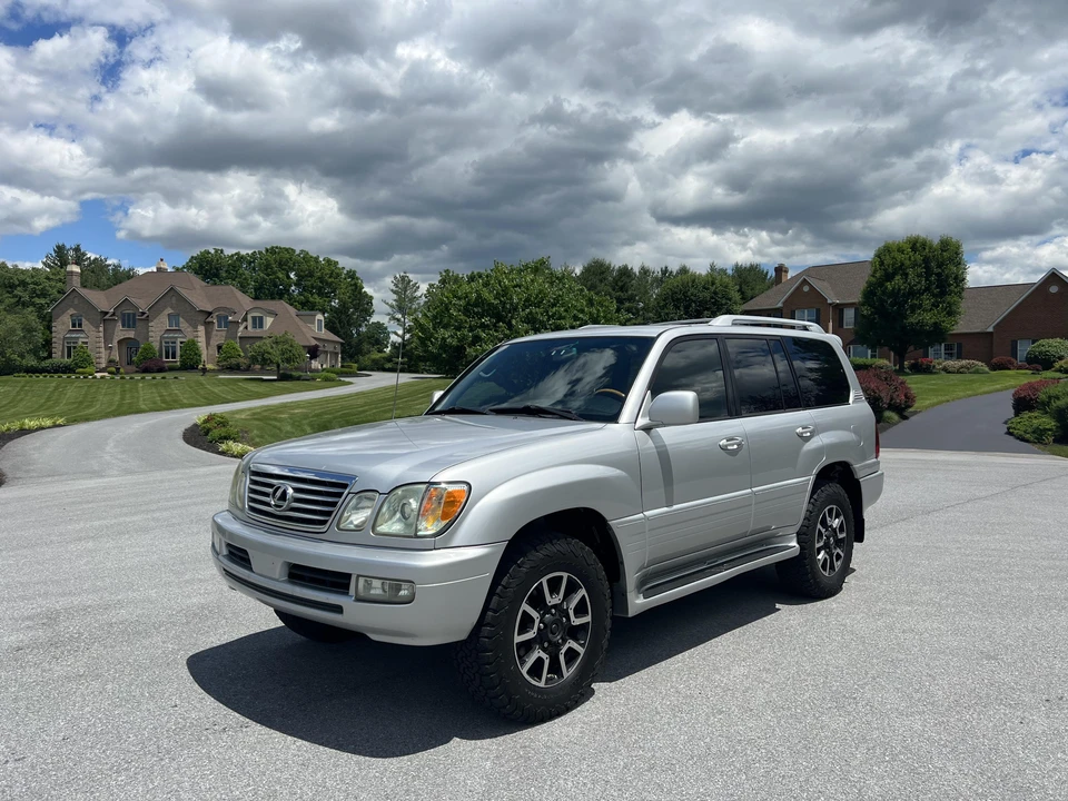 2006 Lexus LX 2nd Gen - Image 24 of 31