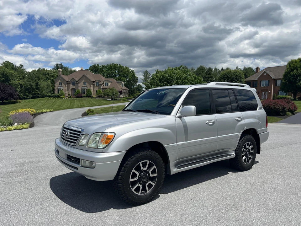 2006 Lexus LX 2nd Gen - Image 25 of 31