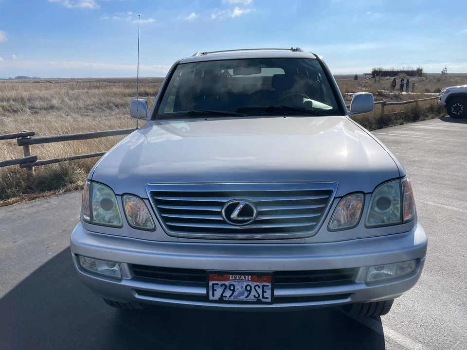 2006 Lexus LX 2nd Gen - Image 6 of 31