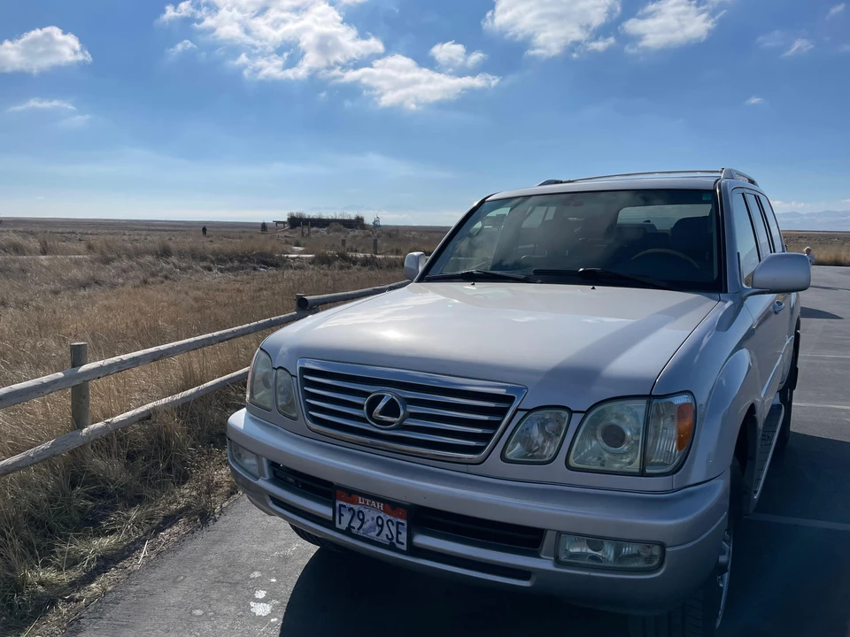 2006 Lexus LX 2nd Gen - Image 9 of 31