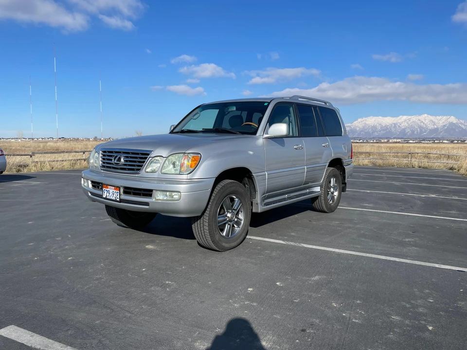 2006 Lexus LX 2nd Gen - Image 13 of 31