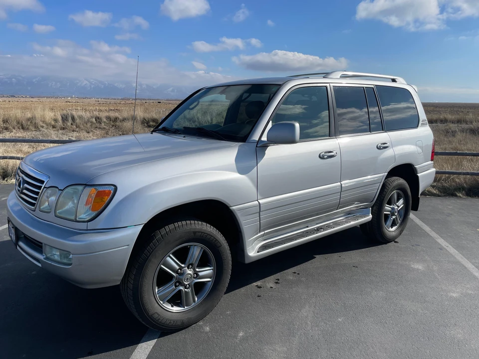 2006 Lexus LX 2nd Gen - Image 14 of 31