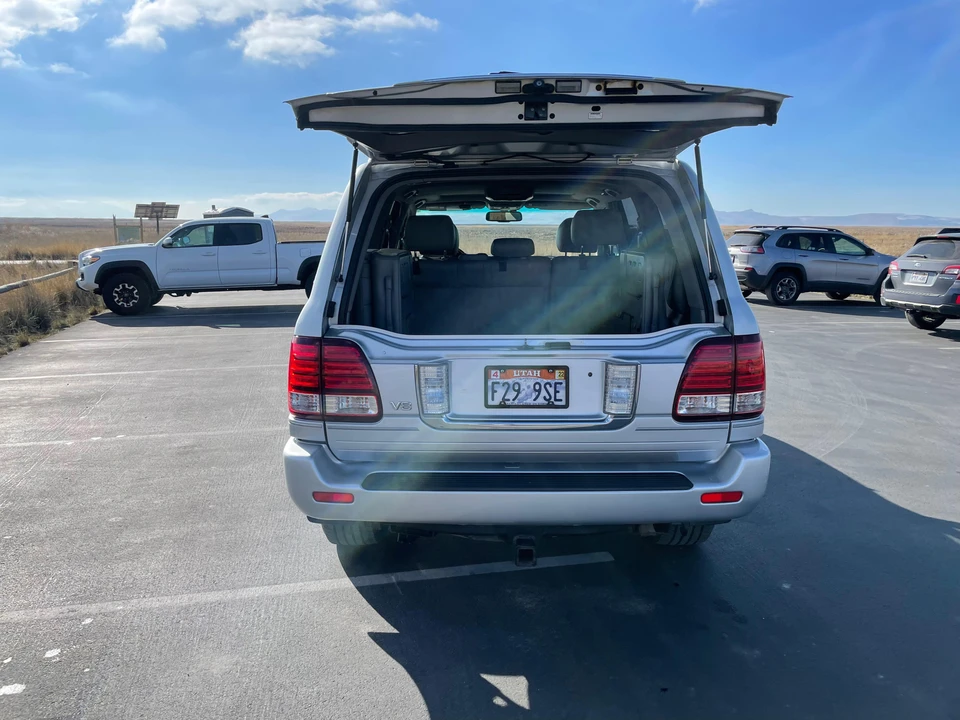 2006 Lexus LX 2nd Gen - Image 21 of 31
