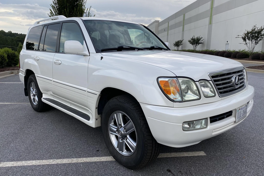 2006 Lexus LX 2nd Gen - Image 6 of 6