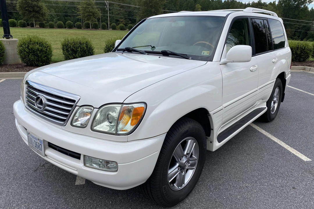 2006 Lexus LX 2nd Gen - Image 3 of 6