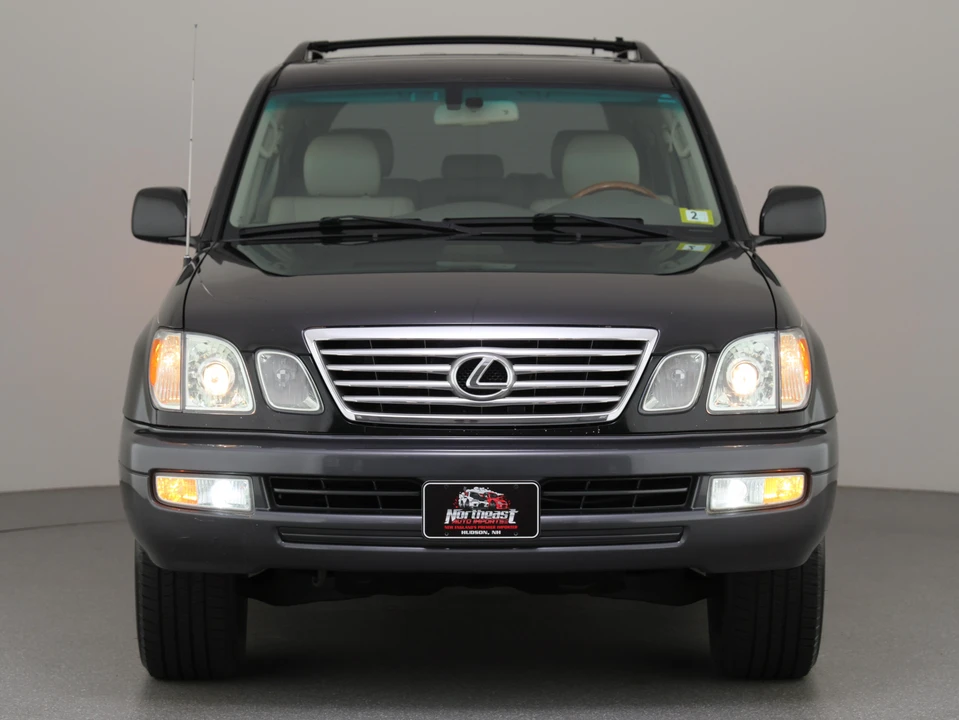 2006 Lexus LX 2nd Gen - Image 6 of 31