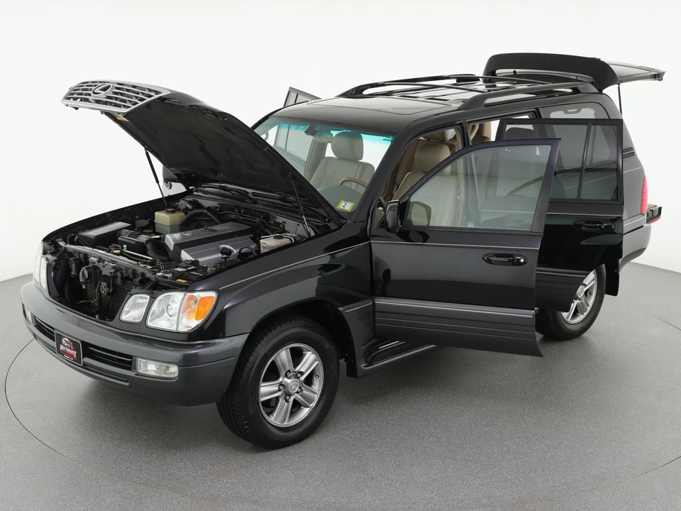 2006 Lexus LX 2nd Gen - Image 12 of 31