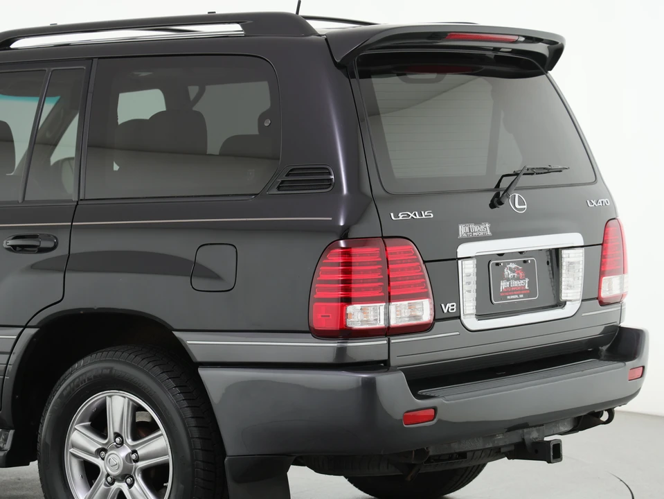 2006 Lexus LX 2nd Gen - Image 18 of 31