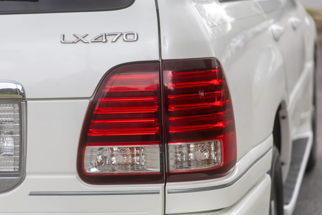 2006 Lexus LX 2nd Gen - Image 30 of 31
