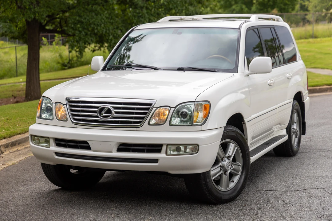 2006 Lexus LX 2nd Gen - Image 6 of 31