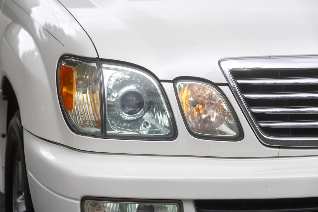 2006 Lexus LX 2nd Gen - Image 25 of 31