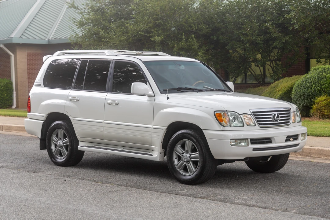 2006 Lexus LX 2nd Gen - Image 20 of 31