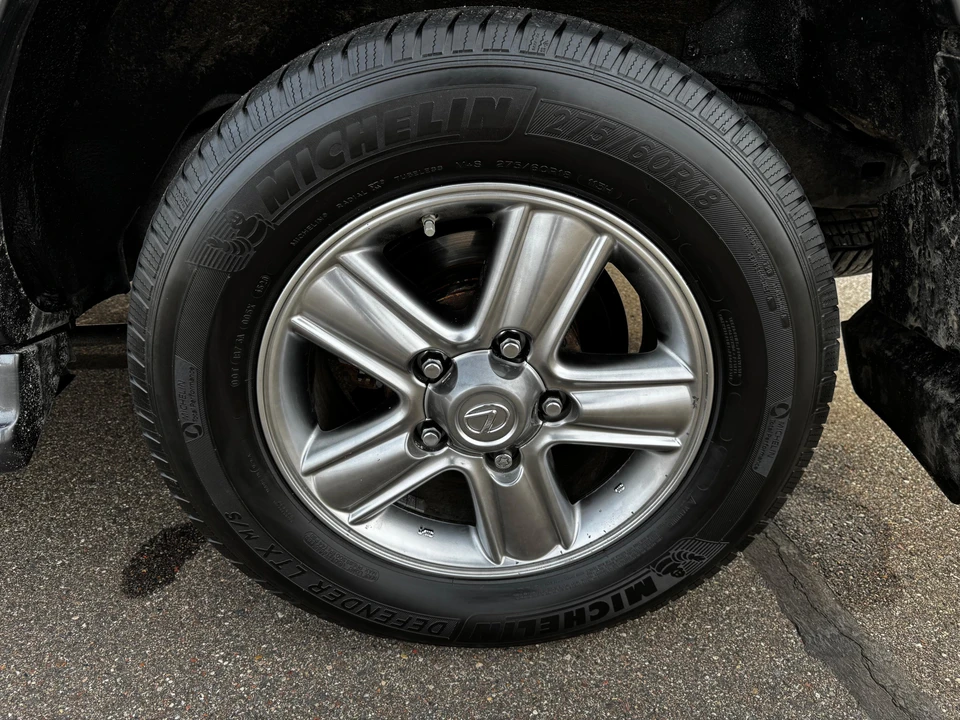 2006 Lexus LX 2nd Gen - Image 28 of 31