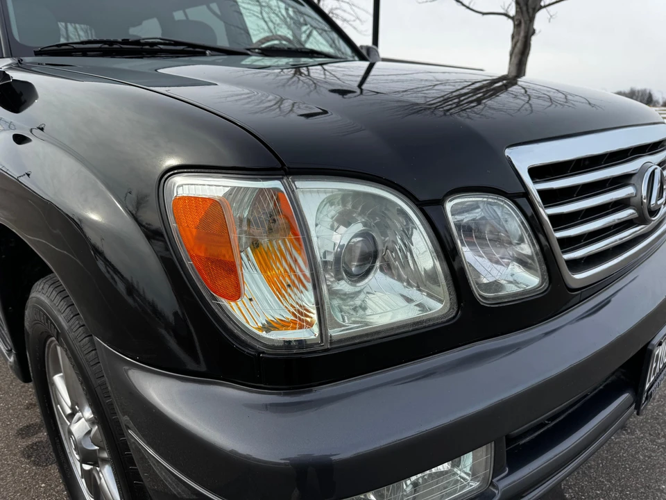 2006 Lexus LX 2nd Gen - Image 16 of 31