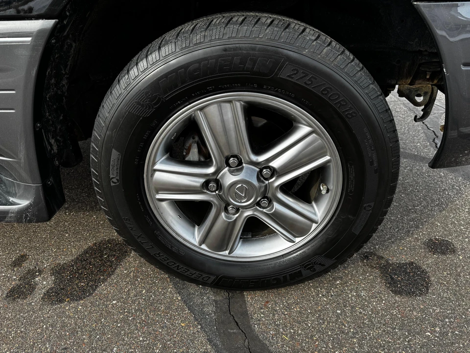 2006 Lexus LX 2nd Gen - Image 30 of 31