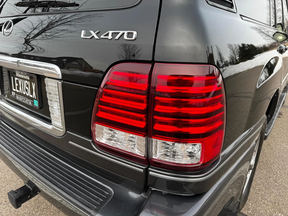 2006 Lexus LX 2nd Gen - Image 23 of 31