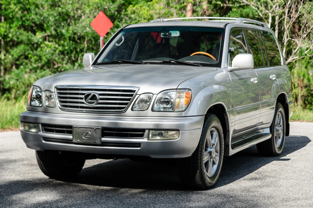 2006 Lexus LX 2nd Gen - Image 7 of 31