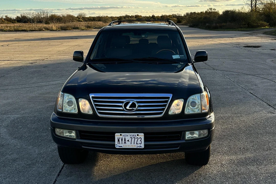 2006 Lexus LX 2nd Gen - Image 7 of 31