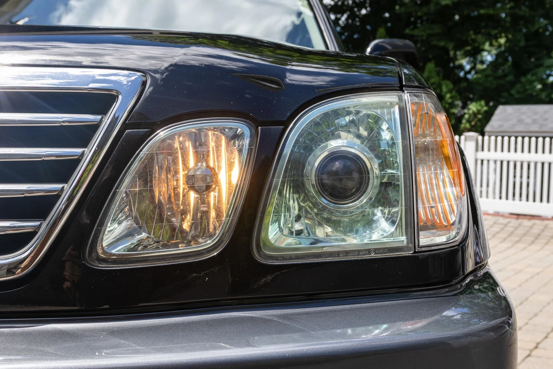 2006 Lexus LX 2nd Gen - Image 14 of 31