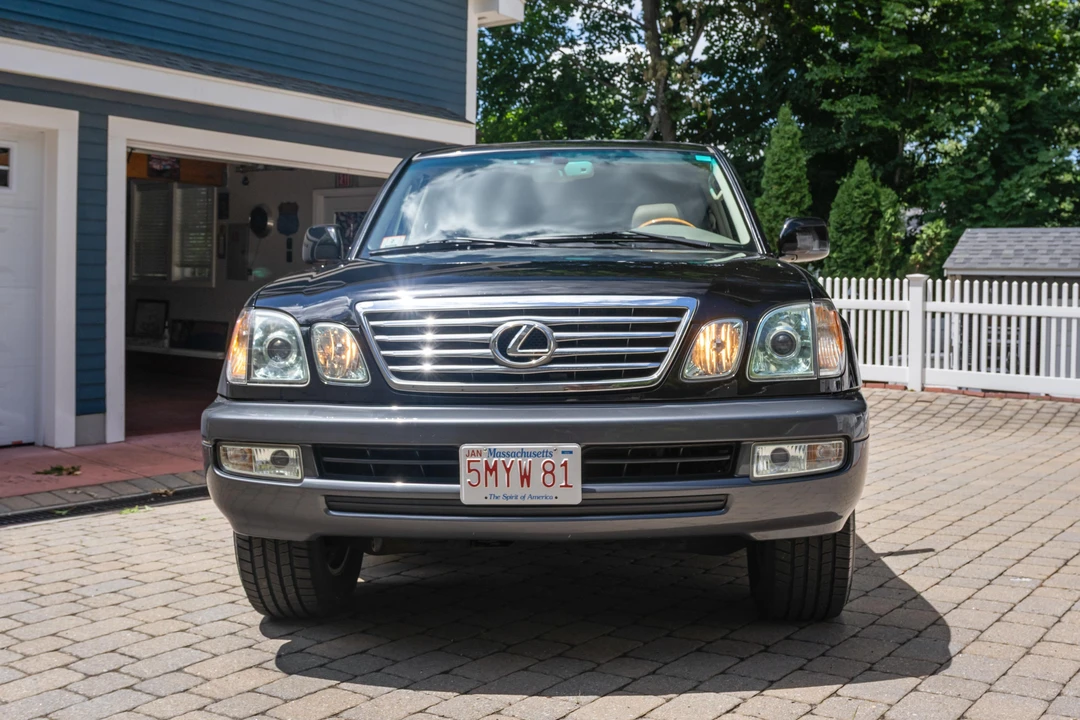 2006 Lexus LX 2nd Gen - Image 6 of 31