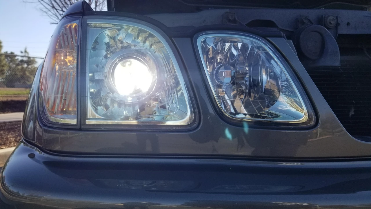 2006 Lexus LX 2nd Gen - Image 25 of 31