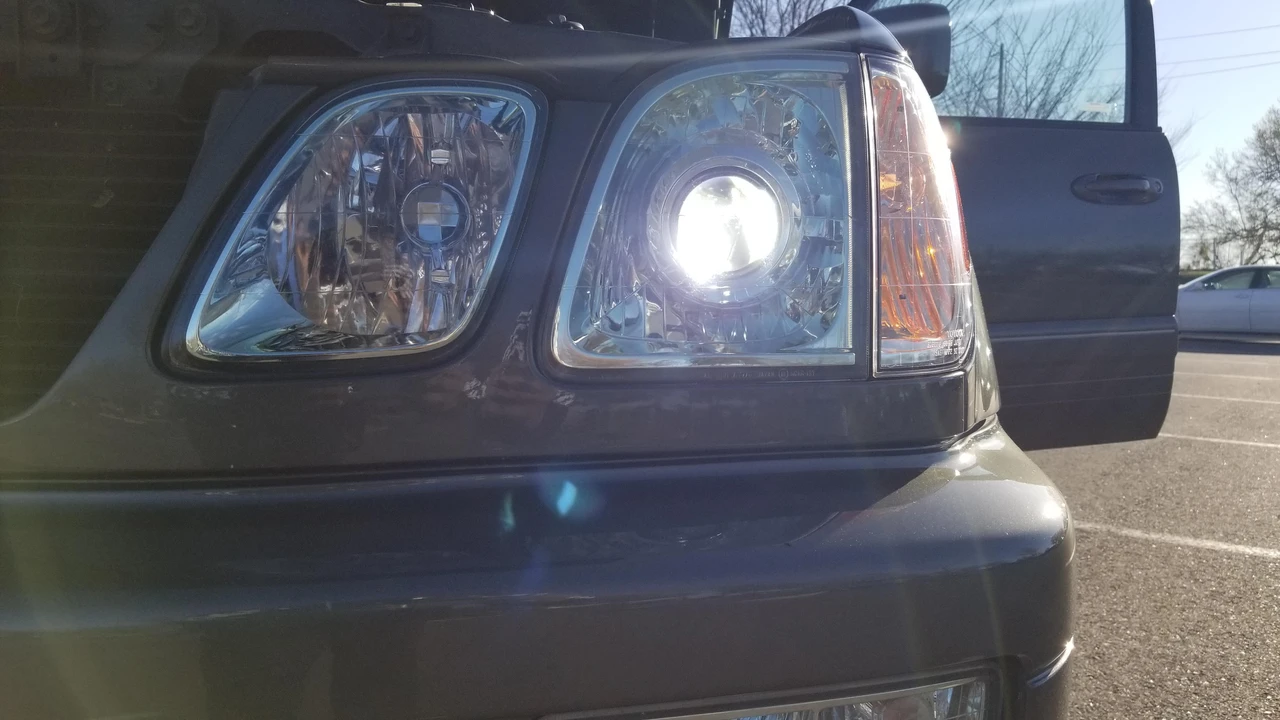2006 Lexus LX 2nd Gen - Image 8 of 31