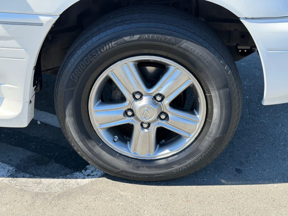 2006 Lexus LX 2nd Gen - Image 22 of 31