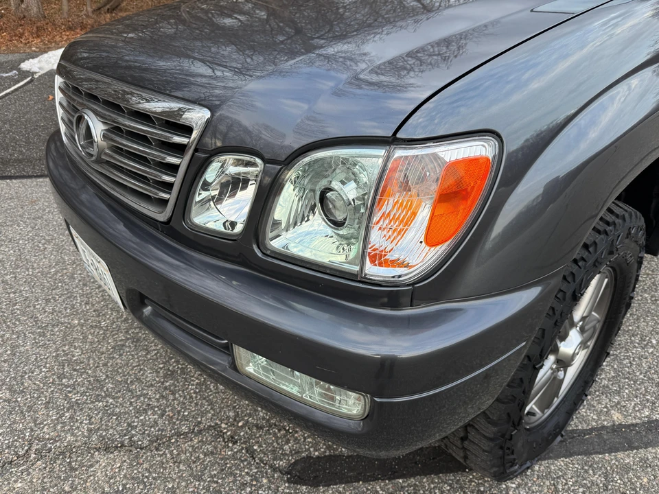 2006 Lexus LX 2nd Gen - Image 13 of 31