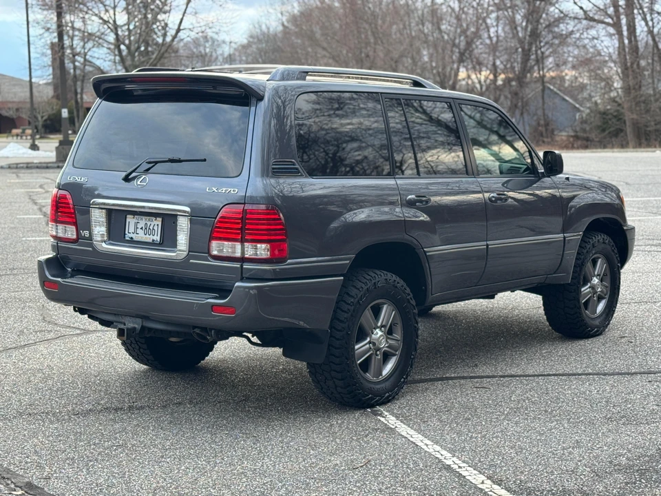 2006 Lexus LX 2nd Gen - Image 10 of 31