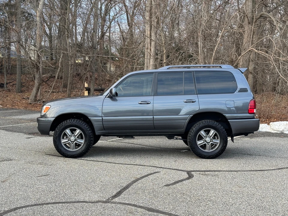 2006 Lexus LX 2nd Gen - Image 7 of 31
