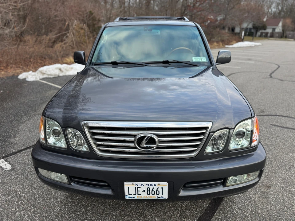 2006 Lexus LX 2nd Gen - Image 6 of 31
