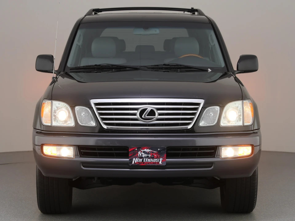 2006 Lexus LX 2nd Gen - Image 6 of 31