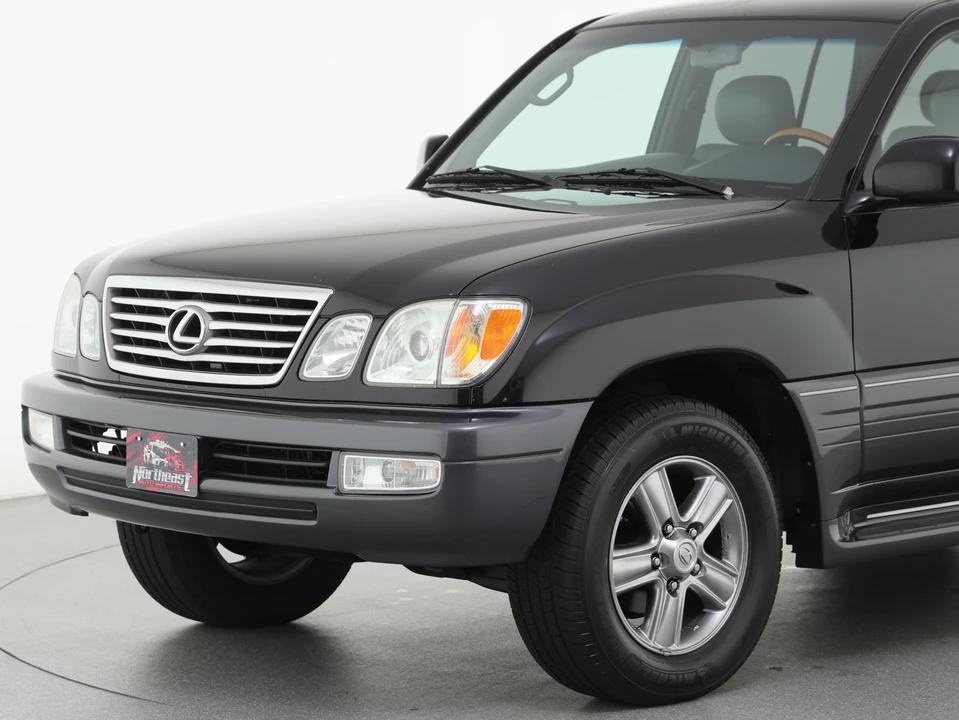 2006 Lexus LX 2nd Gen - Image 15 of 31