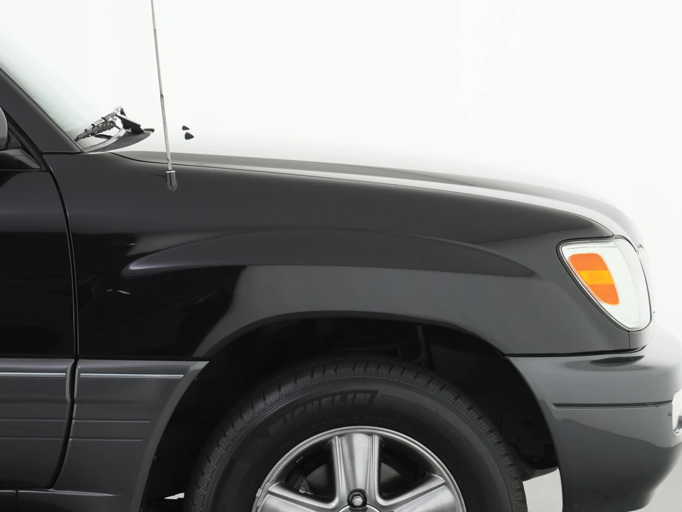 2006 Lexus LX 2nd Gen - Image 24 of 31