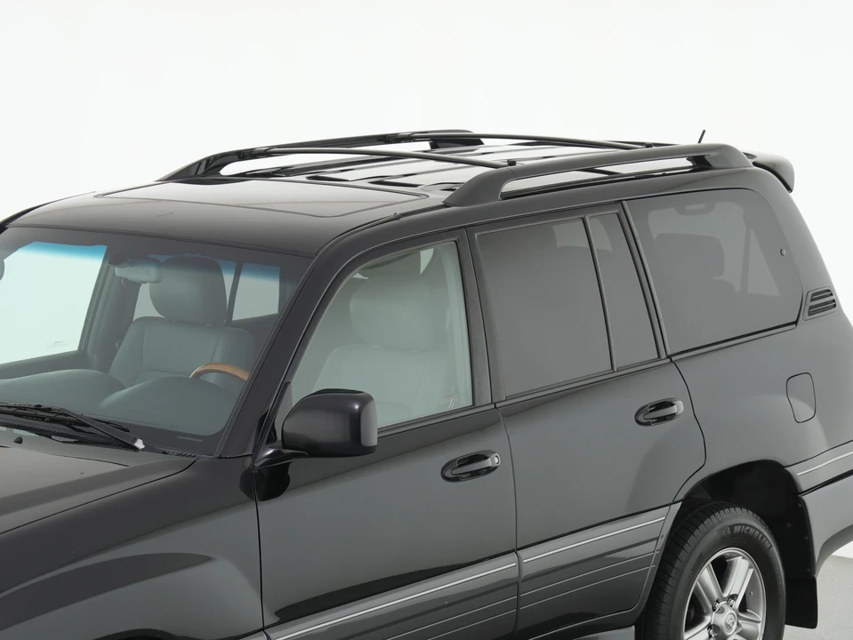 2006 Lexus LX 2nd Gen - Image 18 of 31