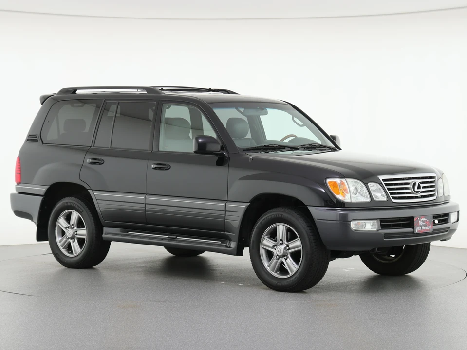2006 Lexus LX 2nd Gen - Image 13 of 31