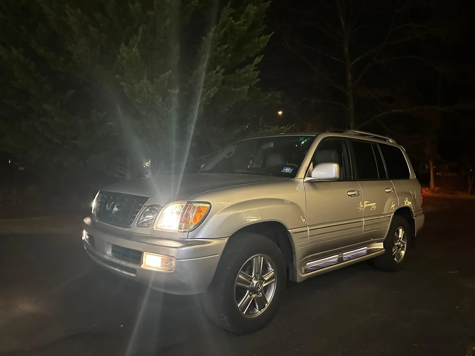 2006 Lexus LX 2nd Gen - Image 24 of 31